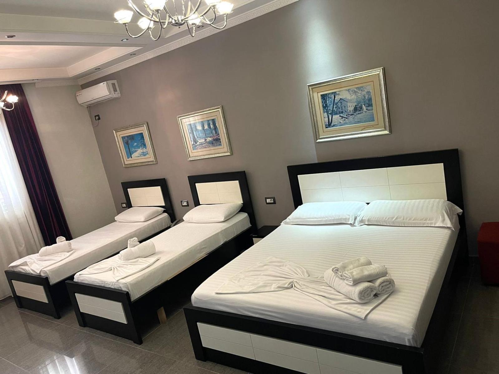 Hotel Erandi Rinas Kültér fotó