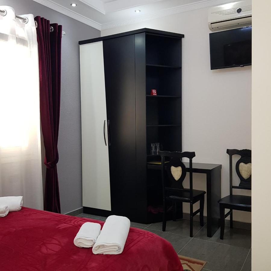 Hotel Erandi Rinas Kültér fotó